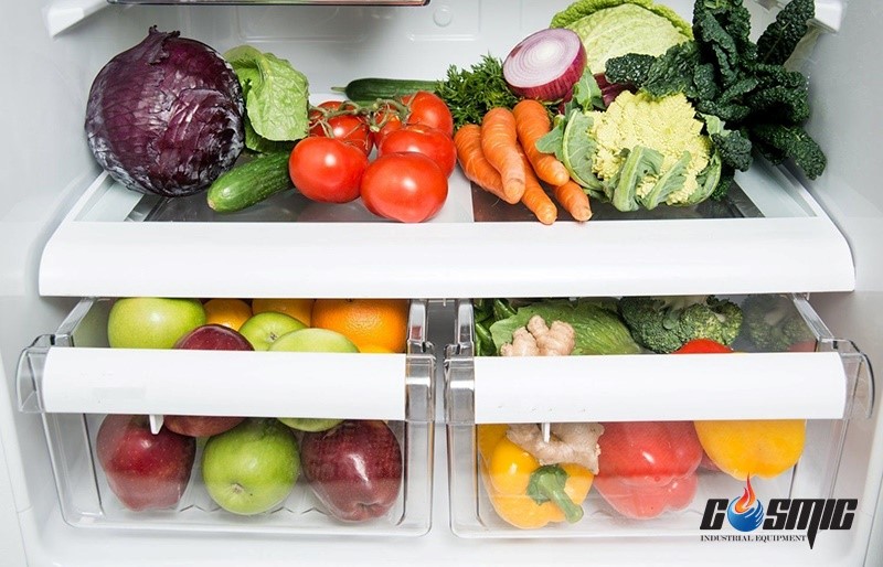Tủ mát có thể chứa nhiều loại thực phẩm khác nhau trong bếp
