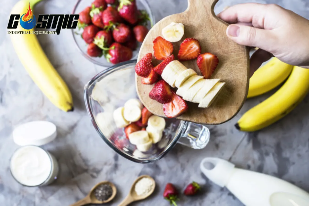 Protein shake với dâu và chuối