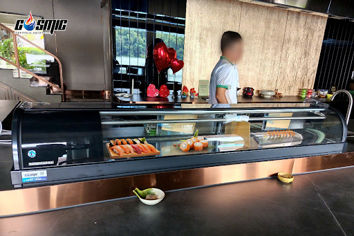 Tủ sushi là thiết bị bảo quản chuyên dụng giúp sushi tươi lâu