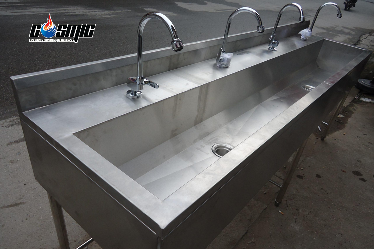 các thiết bị như bồn rửa có thể sử dụng đồ cũ để tiết kiệm chi phí
