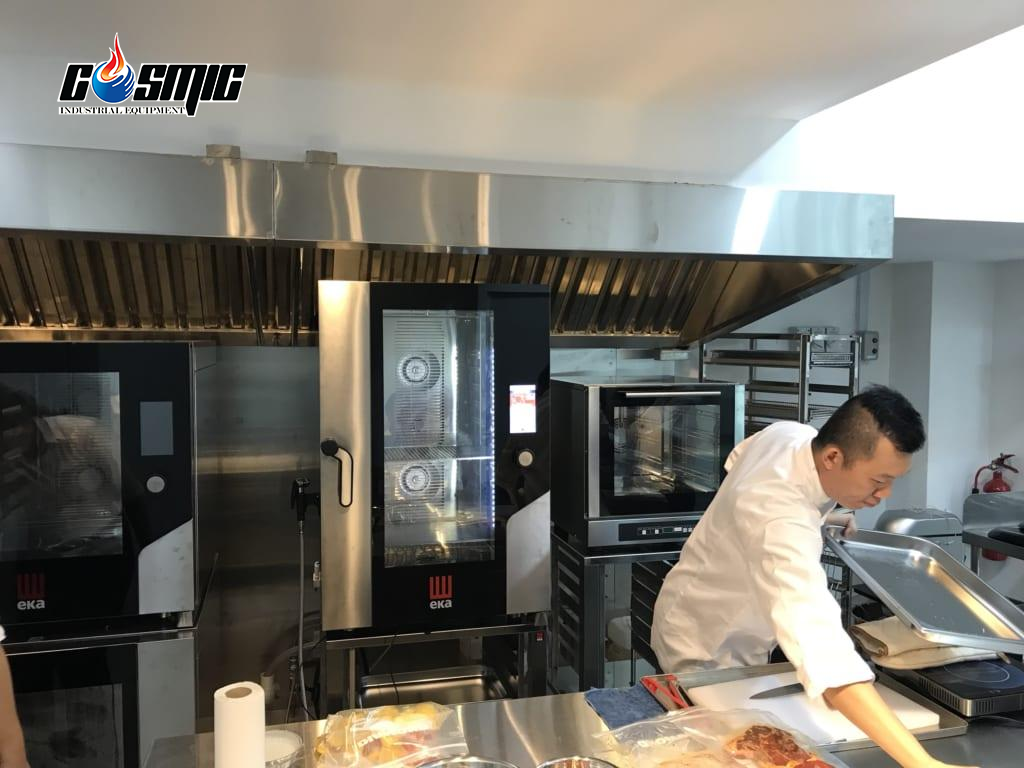 nên ưu tiên mua mới các thiết bị cốt lõi trong bếp