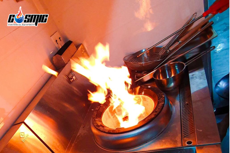 Ngọn lửa đỏ hoặc vàng là dấu hiệu bếp Á đốt gas không hiệu quả 