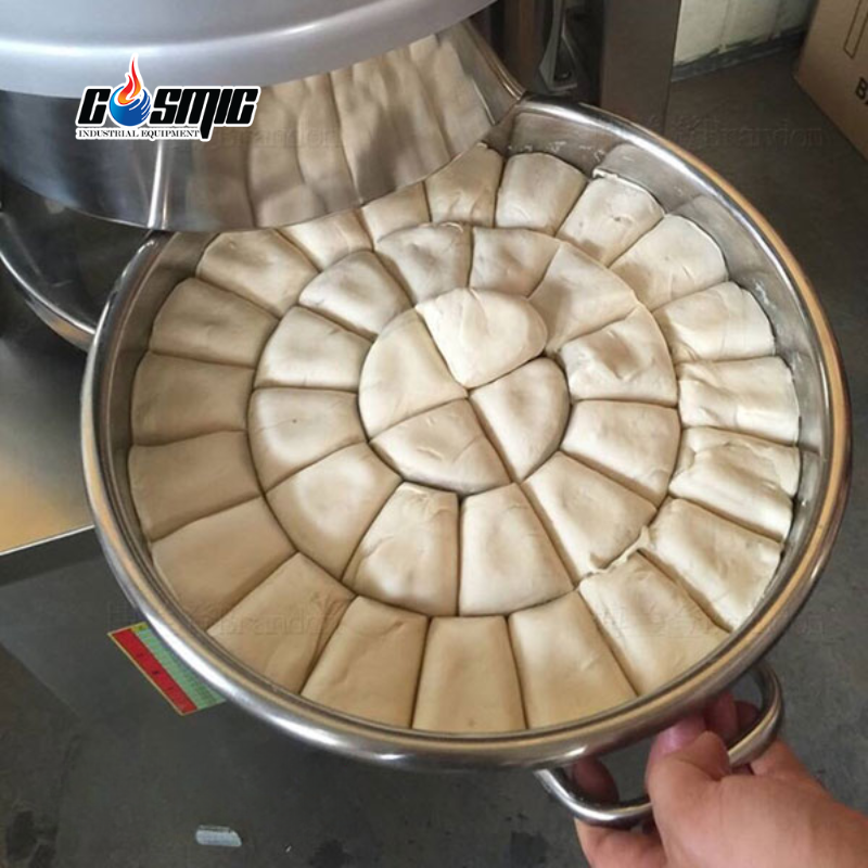 Máy chia bột giúp chia bột đồng đều, nhanh chóng